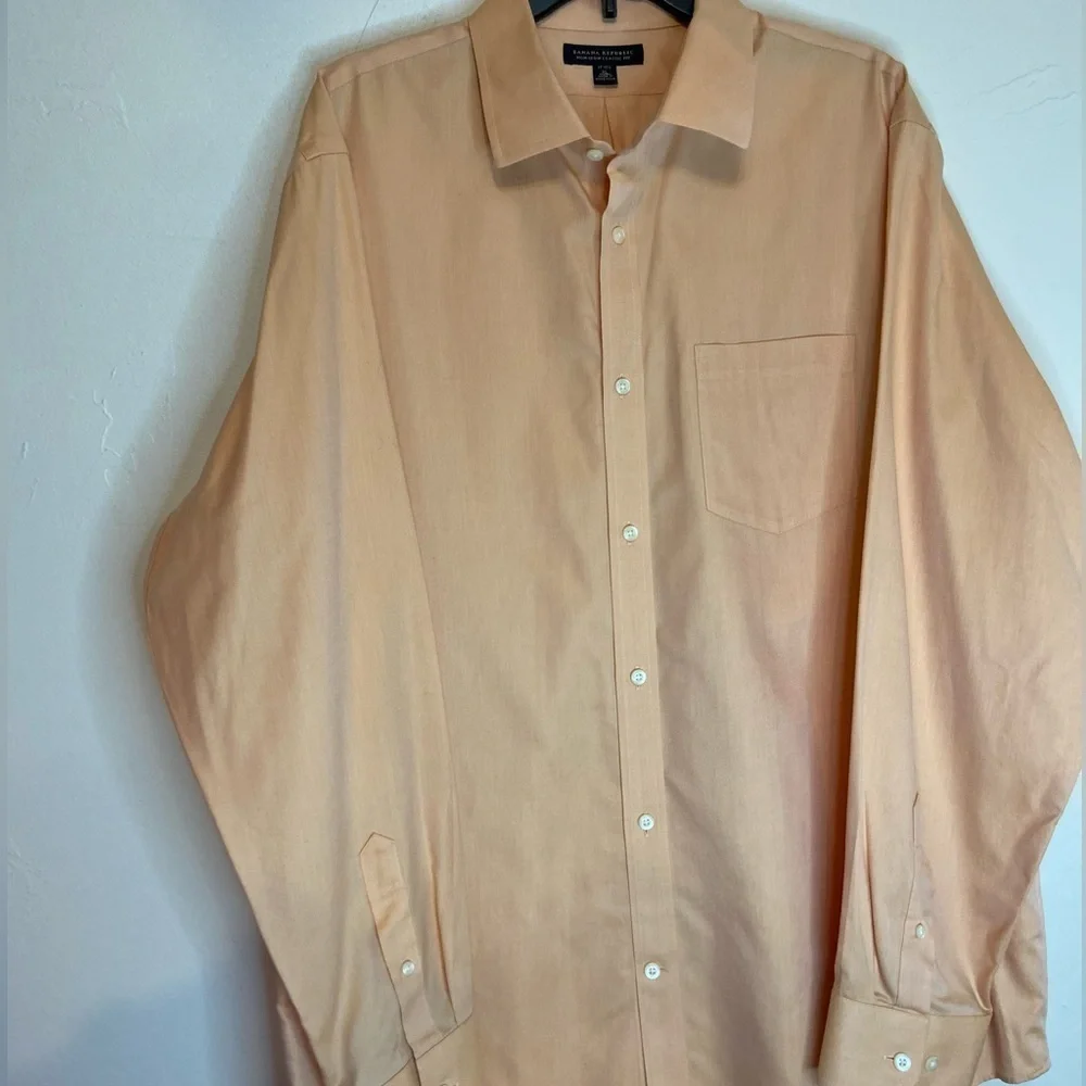 Banana Republic~Men’s Warm Peach Dress Shirt~Button-Up~Long Sleeve~Size XL